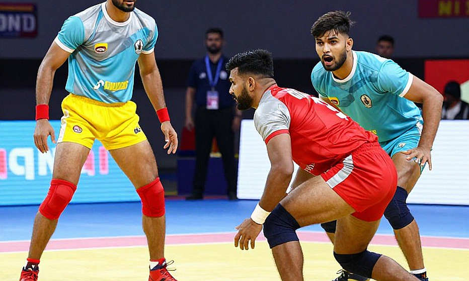 कबड्डी का सबसे बड़ा फैसला डू-ऑर-डाई रेड में होता है, और वह रेडर नहीं लेता